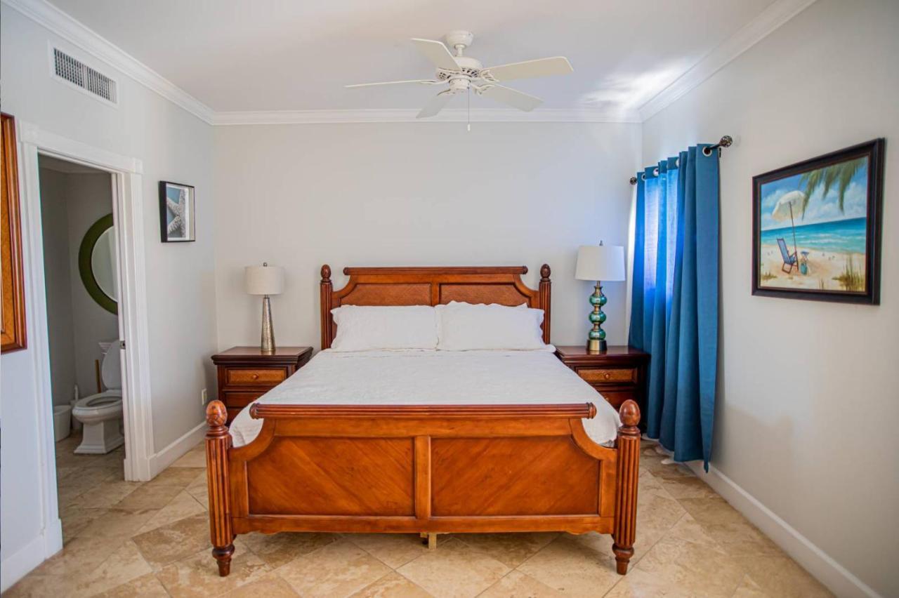 Villa Renaissance Unit 205 Grace Bay Beach Kültér fotó