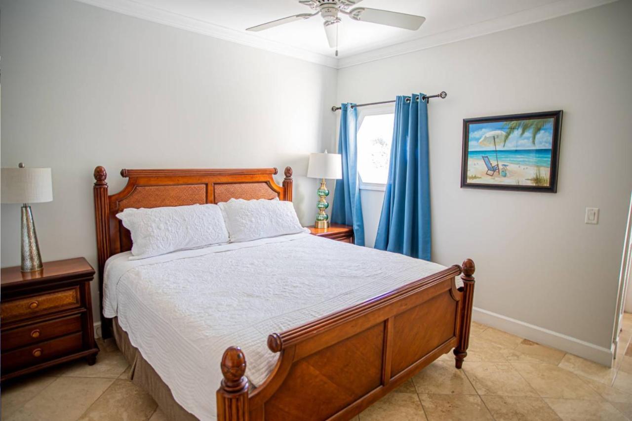Villa Renaissance Unit 205 Grace Bay Beach Kültér fotó